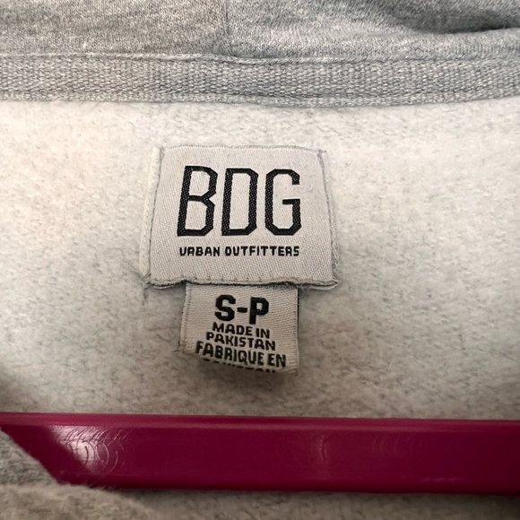 Urban Outfitters Cropped Hoodie - Winning Everyday - Picture 4 of 8